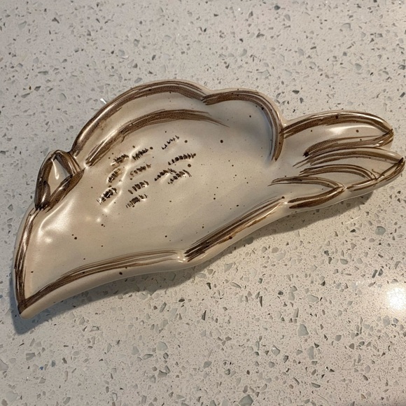 Handcrafted Ceramic Leaf Dish - Picture 2 of 5